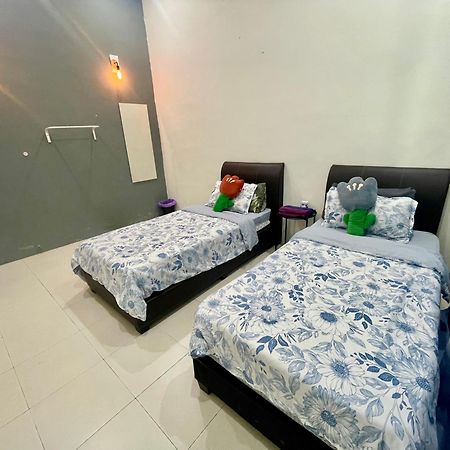 Comfort 36 Entire House At Alma Bukit Mertajam Luaran gambar