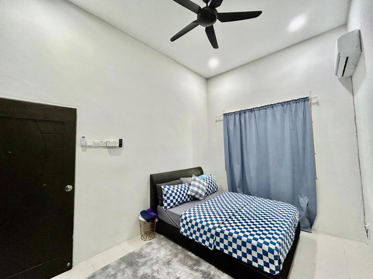 Comfort 36 Entire House At Alma Bukit Mertajam Luaran gambar