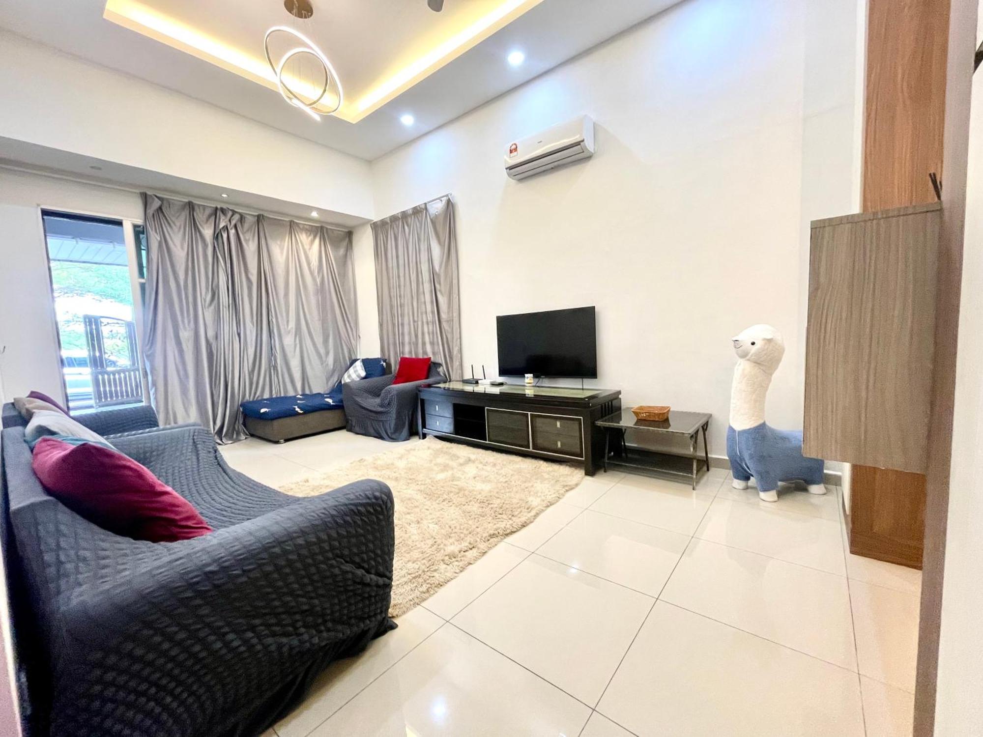 Comfort 36 Entire House At Alma Bukit Mertajam Luaran gambar