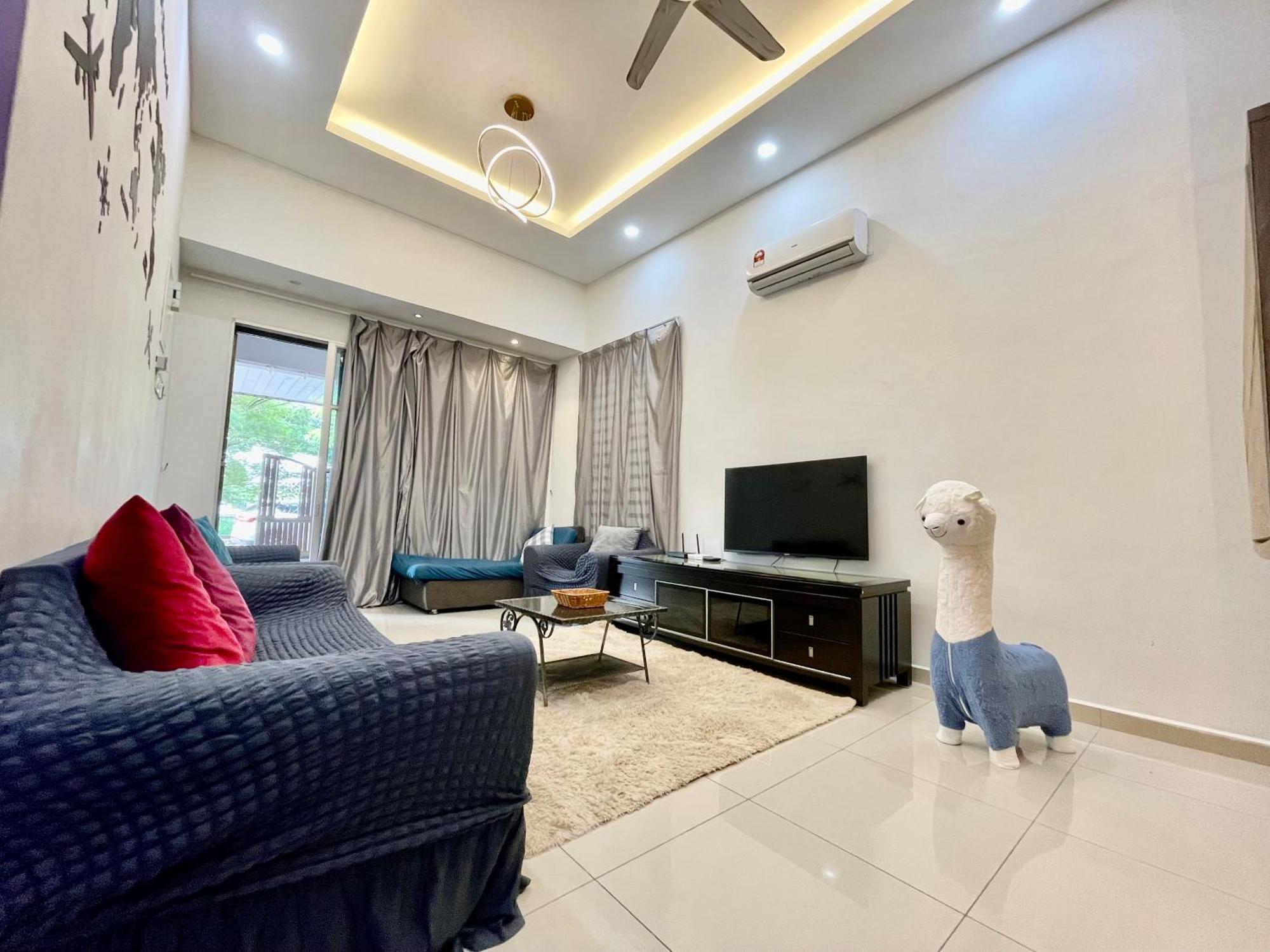 Comfort 36 Entire House At Alma Bukit Mertajam Luaran gambar