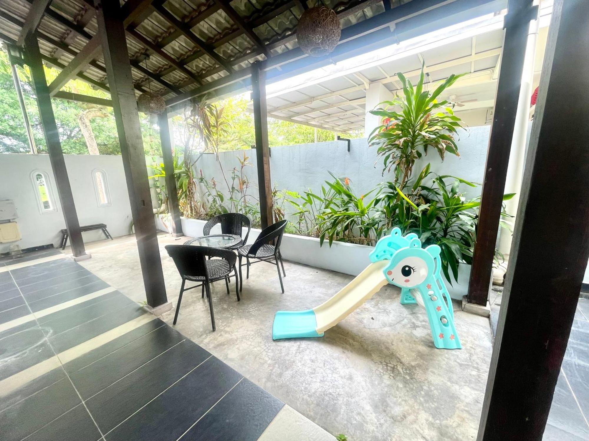 Comfort 36 Entire House At Alma Bukit Mertajam Luaran gambar