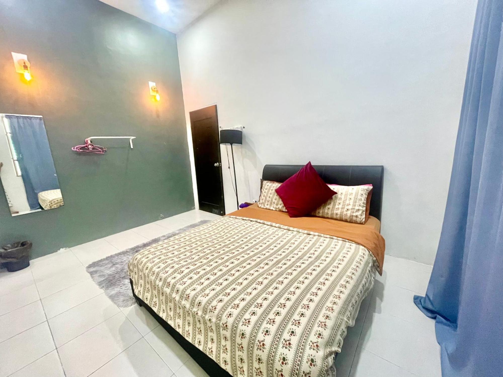 Comfort 36 Entire House At Alma Bukit Mertajam Luaran gambar
