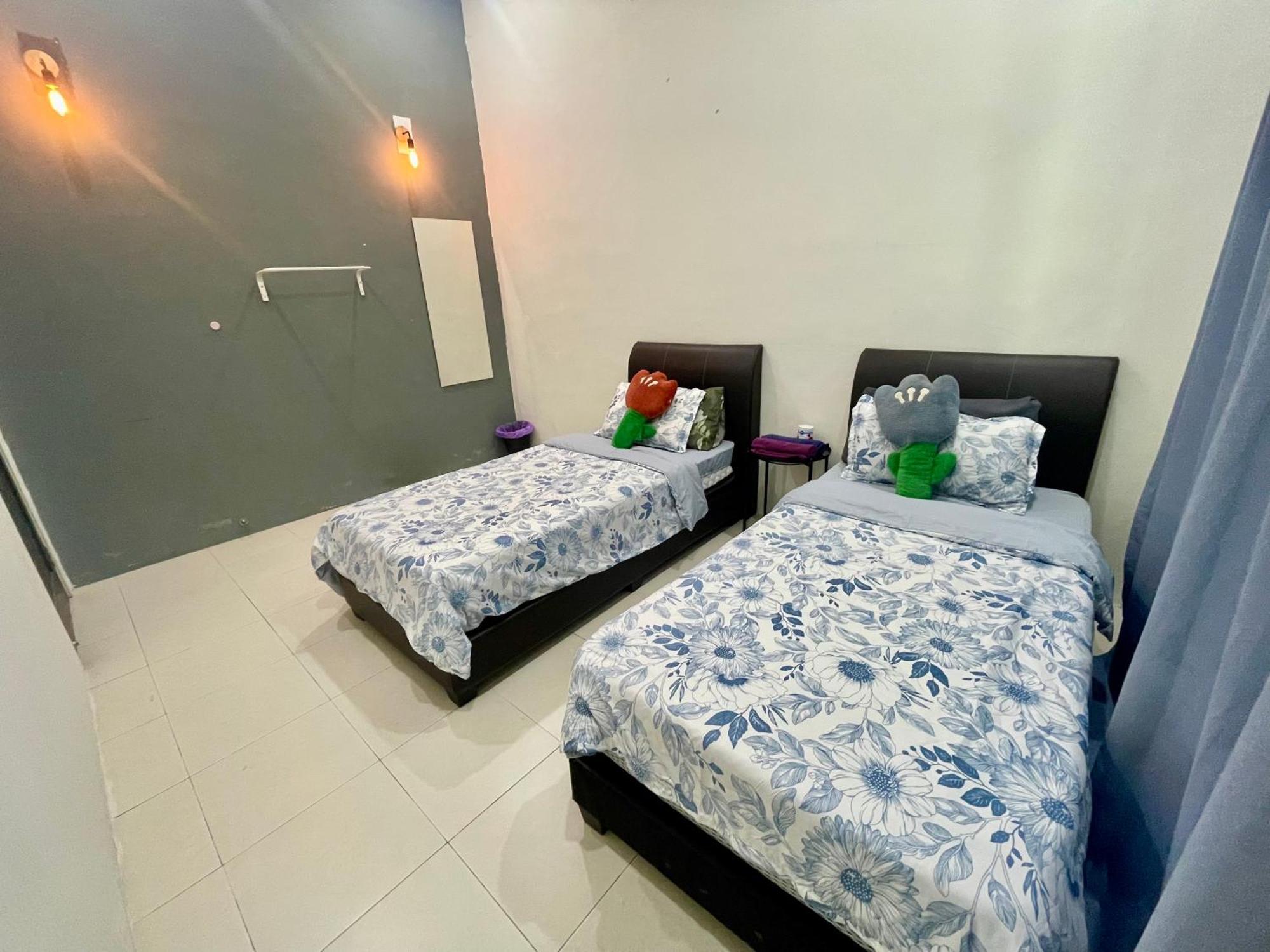 Comfort 36 Entire House At Alma Bukit Mertajam Luaran gambar