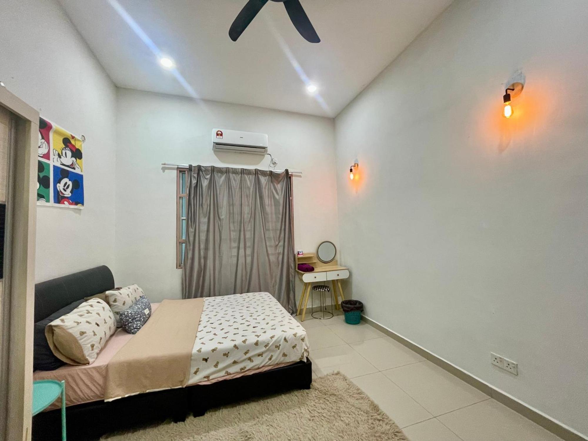 Comfort 36 Entire House At Alma Bukit Mertajam Luaran gambar