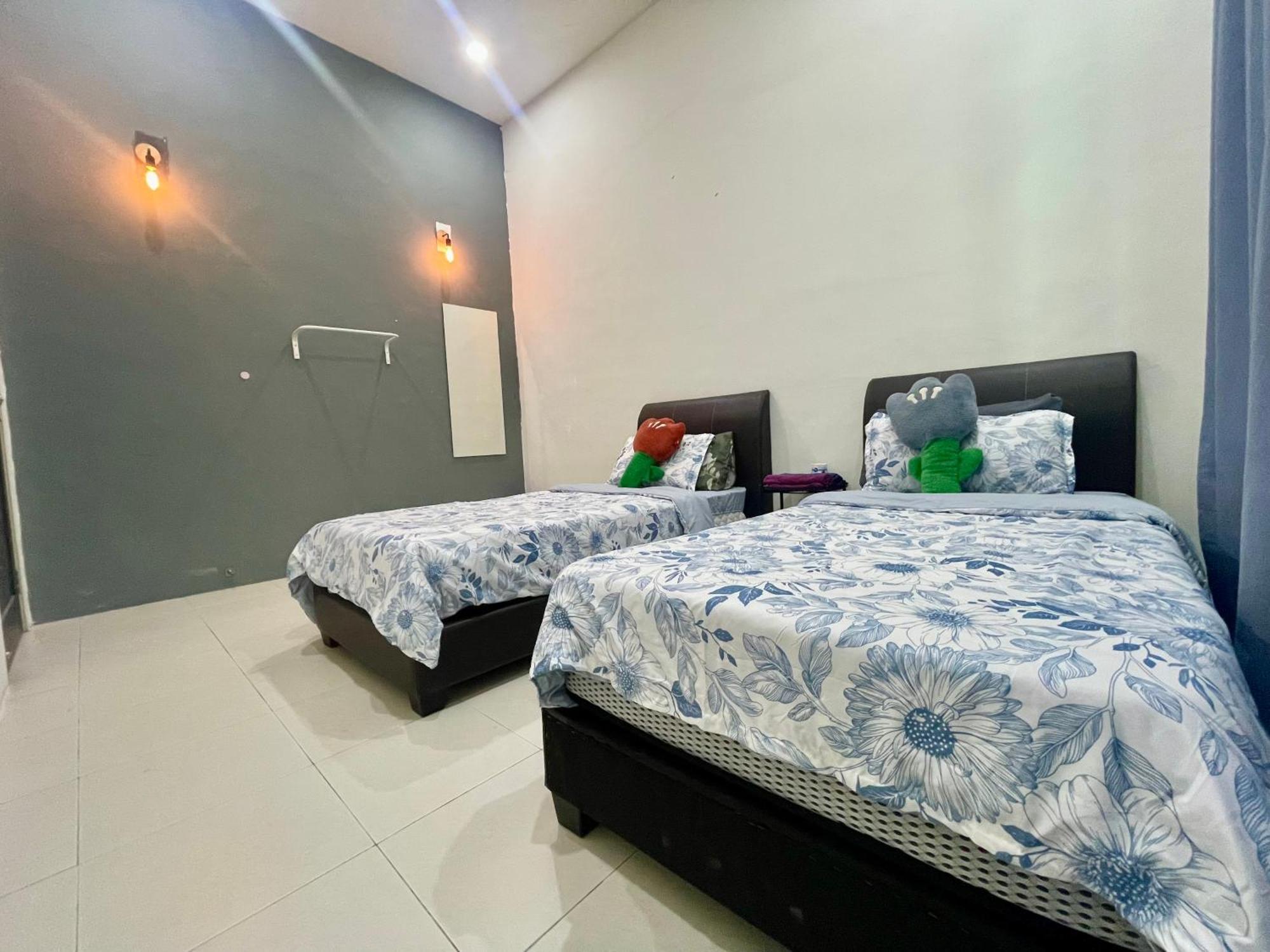 Comfort 36 Entire House At Alma Bukit Mertajam Luaran gambar